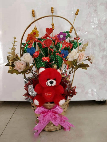 Valentine’s Day Basket bouquet